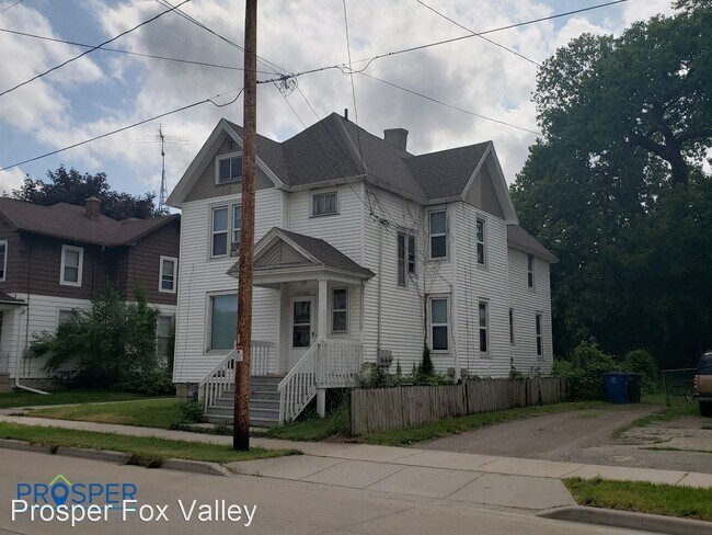 Building Photo - 645 Central St