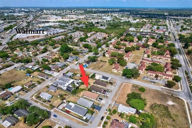 Foto del edificio - 11467 SW 215th St