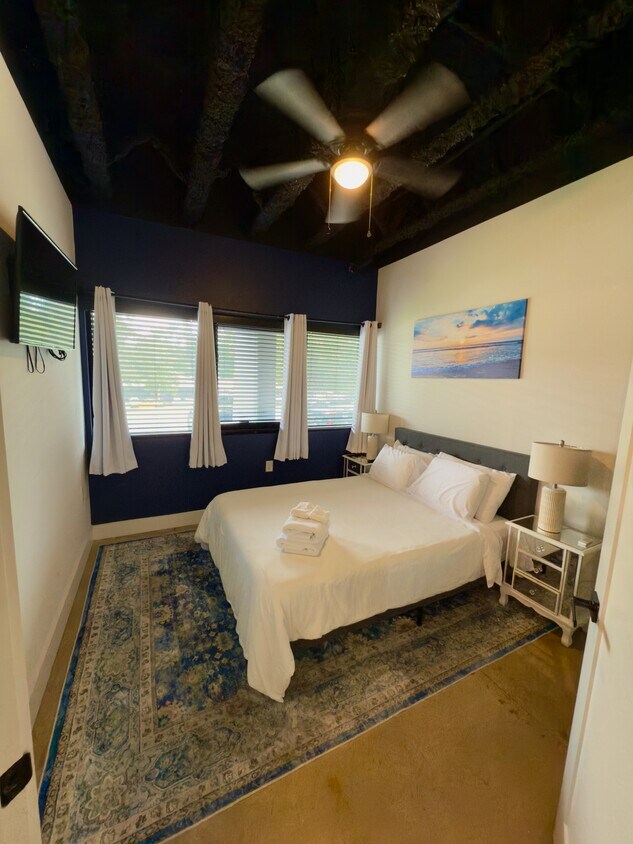 Foto principal - 293 Plus Park Blvd