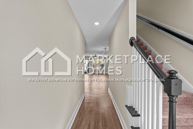 Building Photo - 2205 Perrins Ln