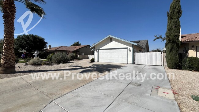 Building Photo - Updated 3 Bed 2 Bath in Spring Valley Lake!