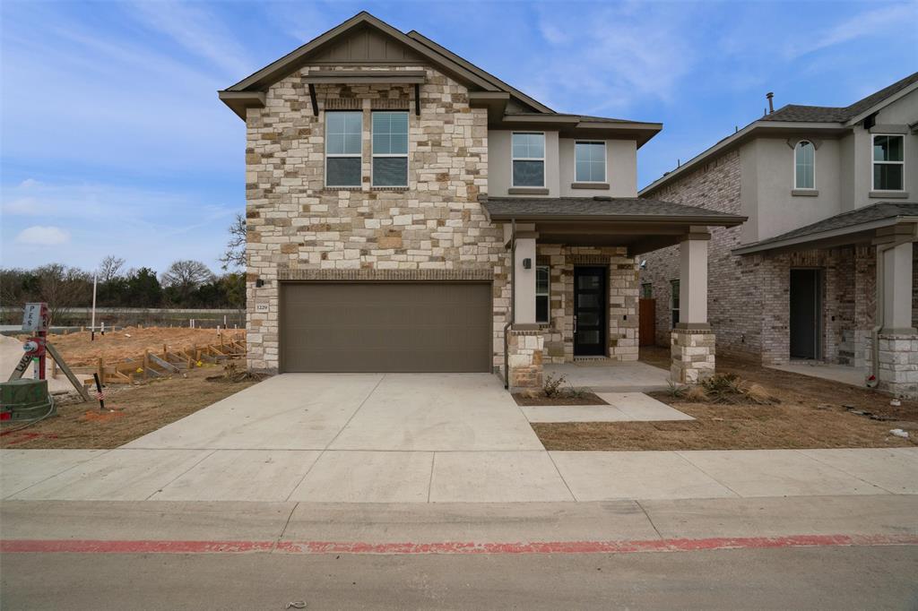 Foto principal - 1229 Summerbrooke Cir