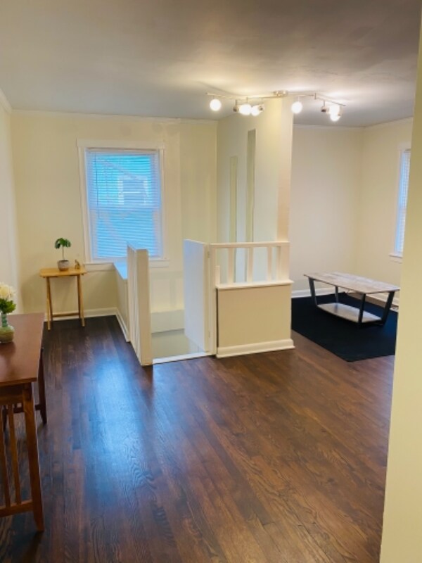 Foto principal - 1616 Kilmer Terrace