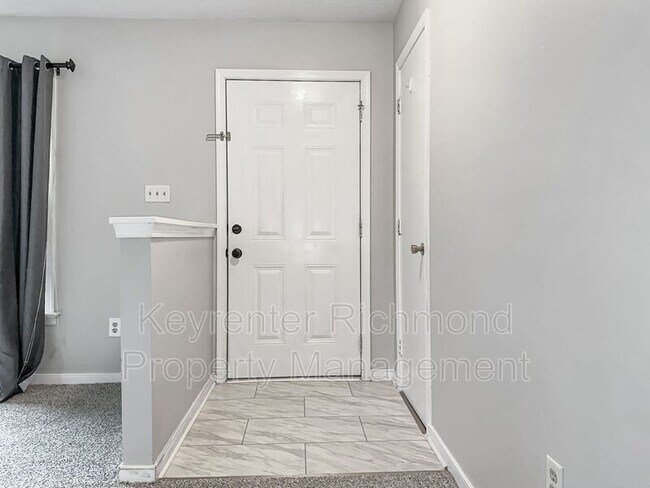 Foto del edificio - 6422 Wedgewood Rd