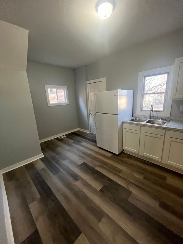 Primary Photo - Gorgeous renovated 4 bedroom house!