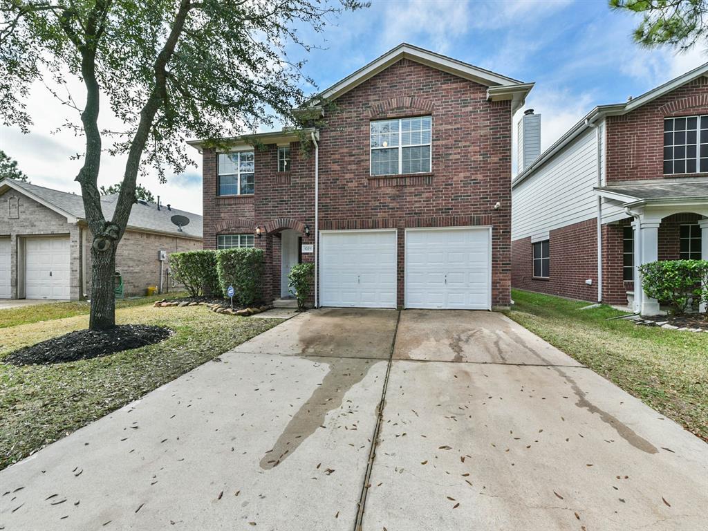 10211 E Summit Canyon Dr, Houston, TX 77095 House for Rent in Houston