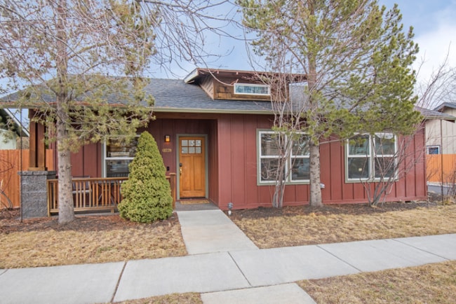 Building Photo - 61278 Sunflower Ln