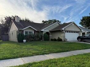 Building Photo - 1215 Tuxford Dr