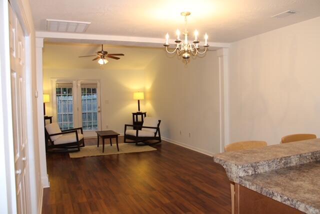 Building Photo - 2106 Swindon Dr