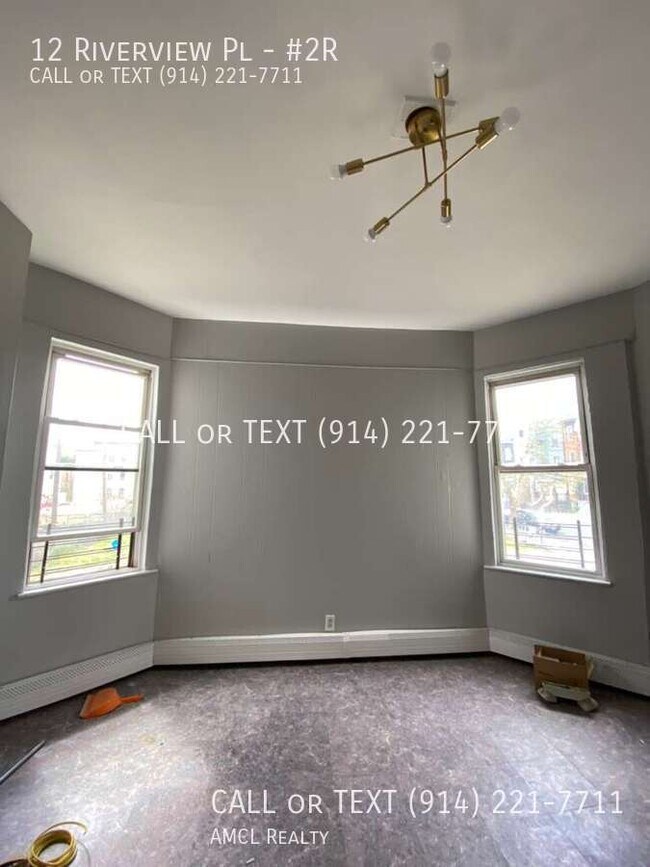 Foto del edificio - 12 Riverview Pl