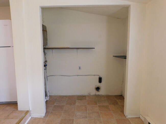 Foto del edificio - 2 BR Single Family Home in Cumberland