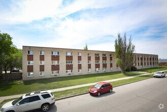 Building Photo - Killarney Place