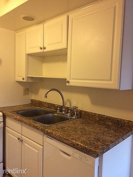 Building Photo - 2 br, 1.5 bath Townhome - 1146 Inverrary Lane
