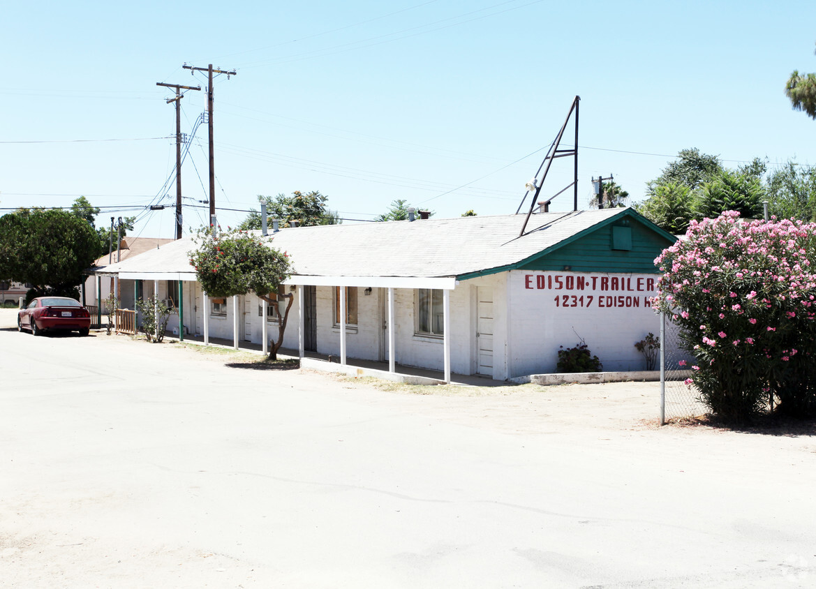 Foto del edificio - Edison Mobile Home Park