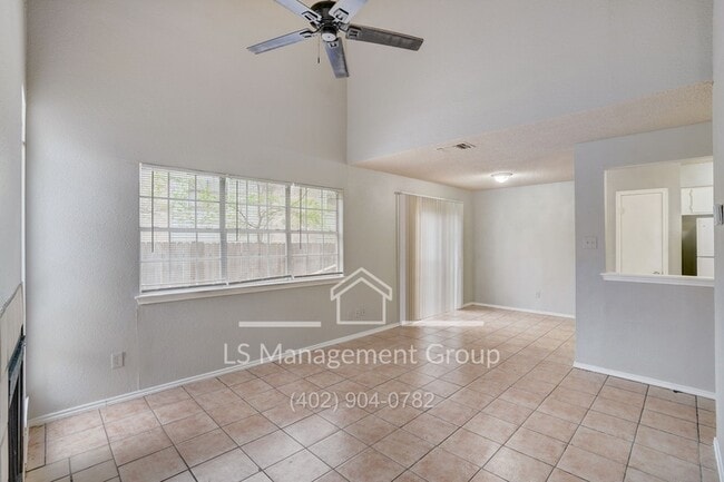 Foto del edificio - 7517 Oak Chase