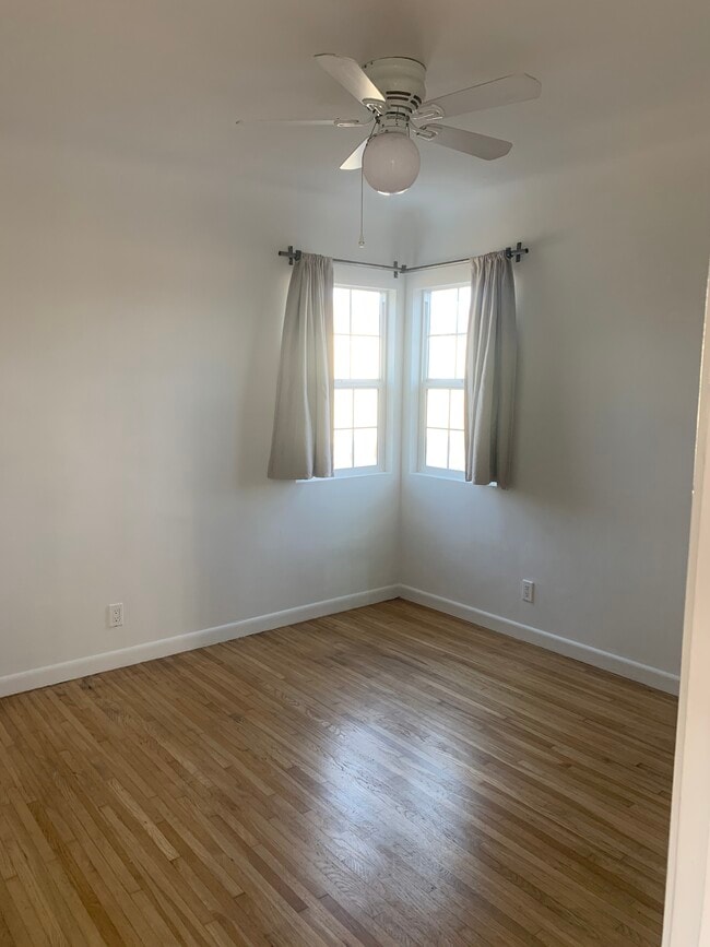 Dormitorio - 2109 Shell Ave