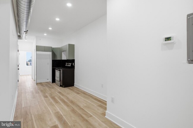 Foto del edificio - 349 N 62nd St