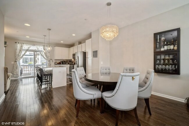 Foto del edificio - 850 Lexington Cir W