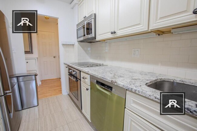 Building Photo - 2 bedroom in Brookline MA 02446