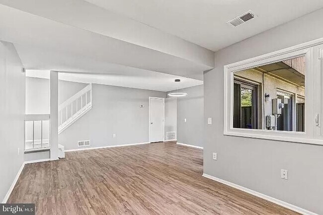 Sala de estar - 11205 Avalanche Way