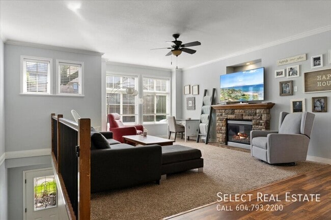 Building Photo - 46702 Hudson Rd