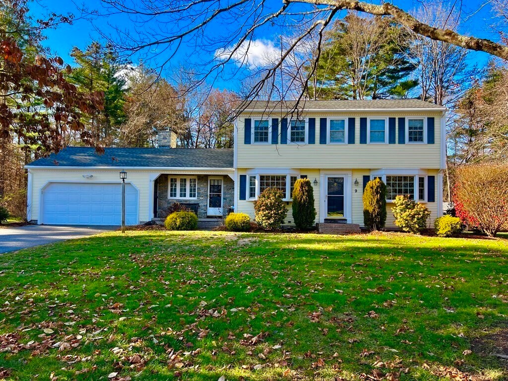 Primary Photo - 9 Tinkham Glen