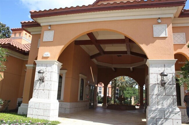 Foto del edificio - 6159 Metrowest Blvd