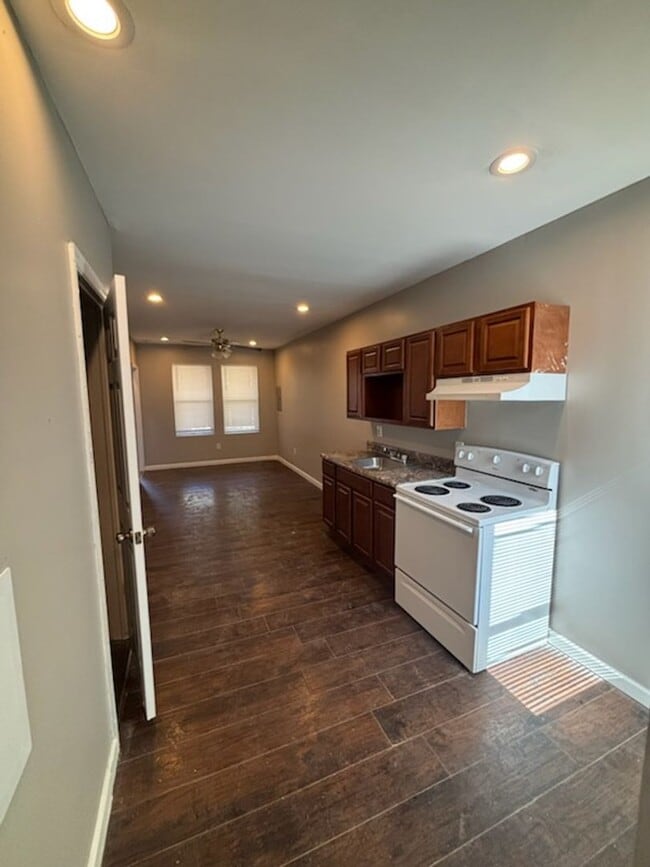 Spacious 2-Bedroom, 2-Bath Single-Family Home in Kensington – Available Now! - Spacious 2-Bedroom, 2-Bath Single-Family Home in Kensington – Available Now!