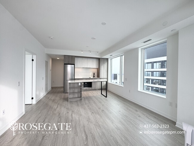 Building Photo - Pet-Friendly 2-Bedroom Corner Condo with Internet, Balcony & Parking in Mississauga