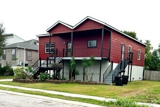Building Photo - 2458 Athis St