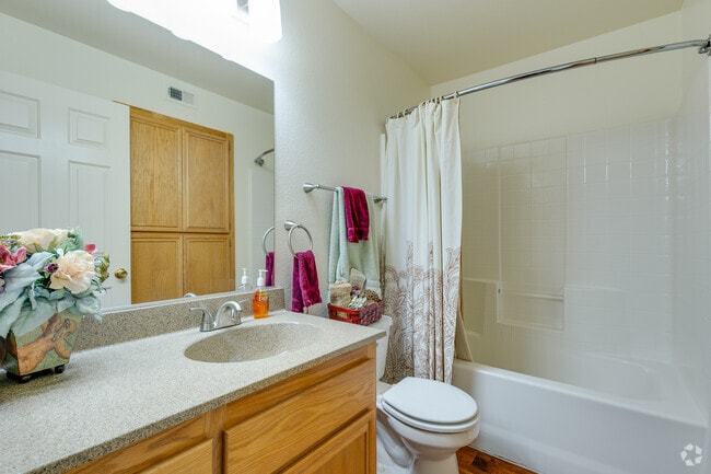 3 BR, 2 BA - 1 ,240 SF - Craig Ranch Villas