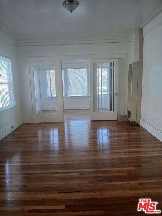 Building Photo - 1555 6th Ave