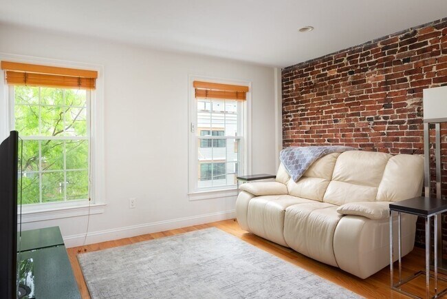 Foto del edificio - 305 Sumner St