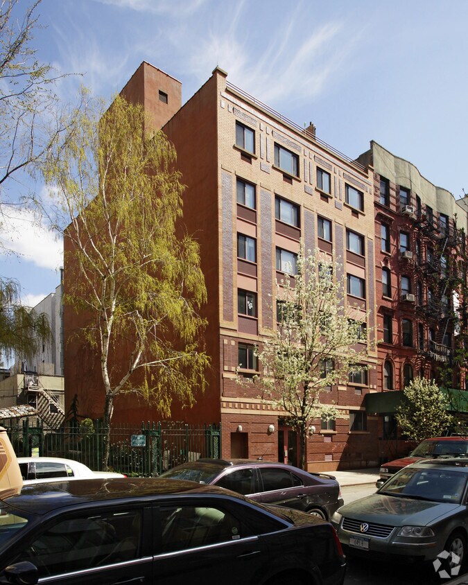 Foto del edificio - 217 E Seventh St