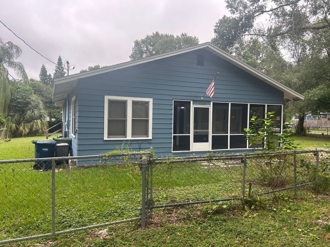 Primary Photo - 2/2 Seminole Heights Bungalow