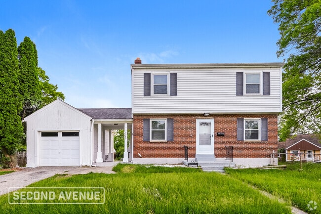 Building Photo - 5589 Raceview Ave