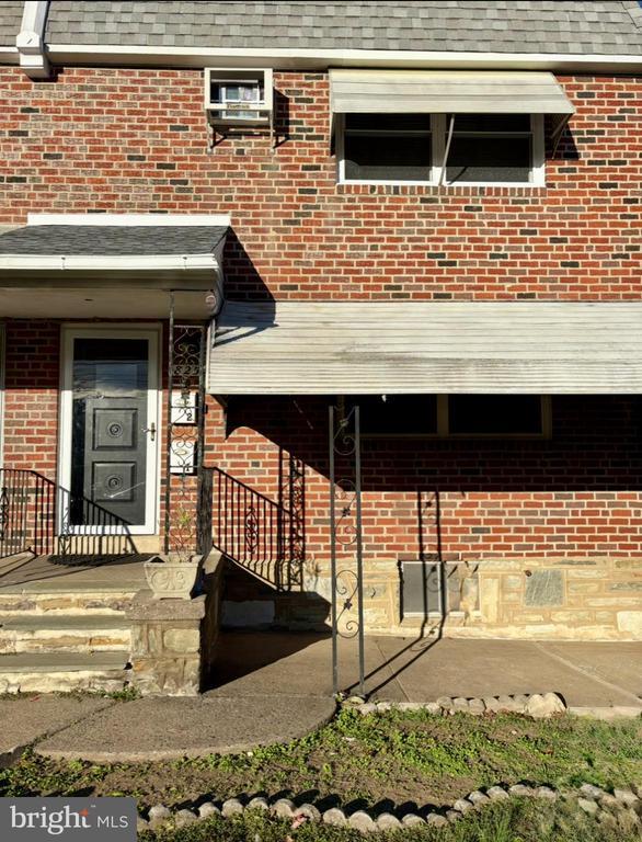 Foto principal - 825 Solly Ave