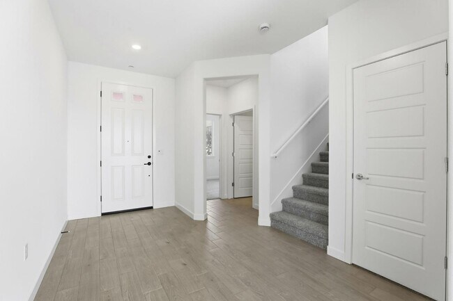 Building Photo - 3730 Benicia Ave