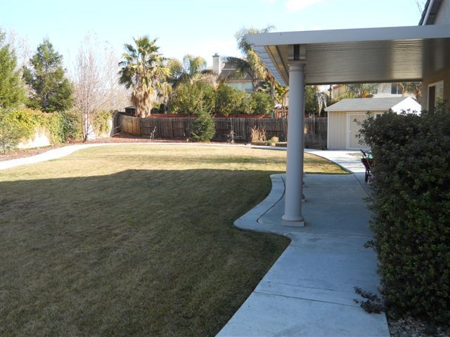 Foto del edificio - Beautiful and spacious 3-bedroom, 2.5-bath...