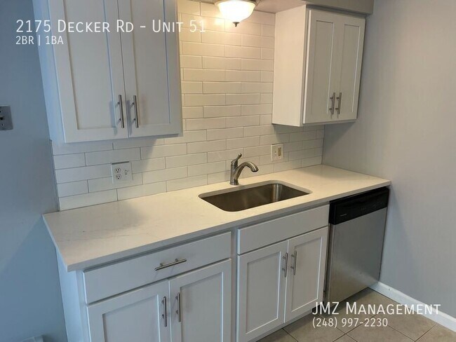 Foto del edificio - 2175 Decker Rd