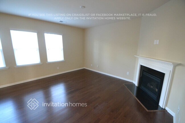 Foto del edificio - 2717 Lawson Dr