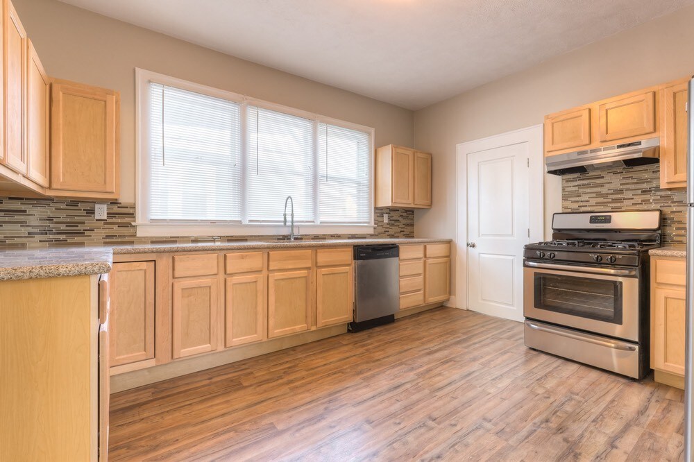 Foto principal - 41 Diamond Ave NE