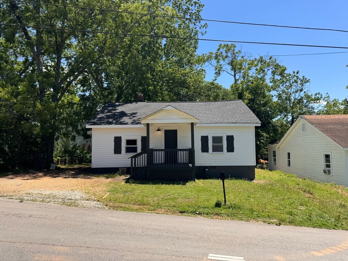 Foto principal - 1107 Myrtle St SW