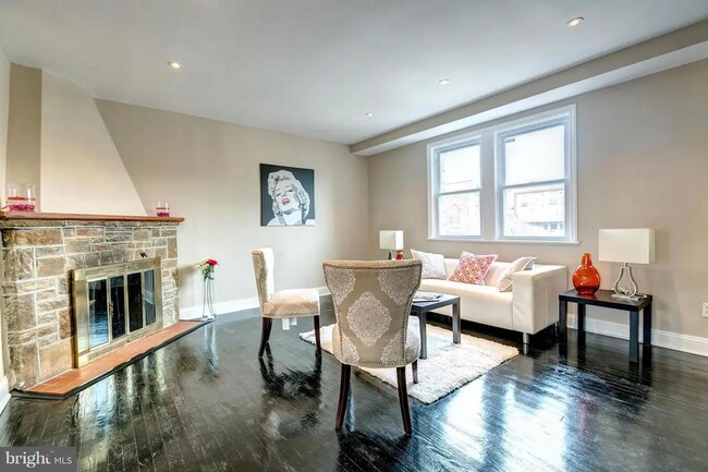 Foto del edificio - 3653 Dolfield Ave