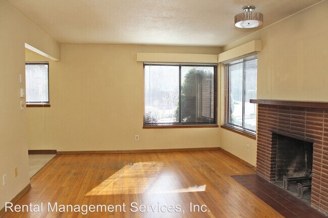 Building Photo - 2575 NW Lovejoy St