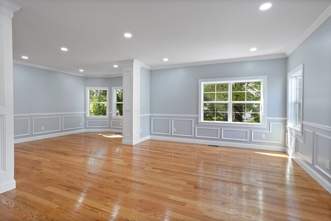 Building Photo - 98 Carroll St