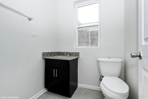 Building Photo - 6359 S Rhodes Ave