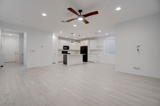 Foto del edificio - 111 Balsam Leaf Ct