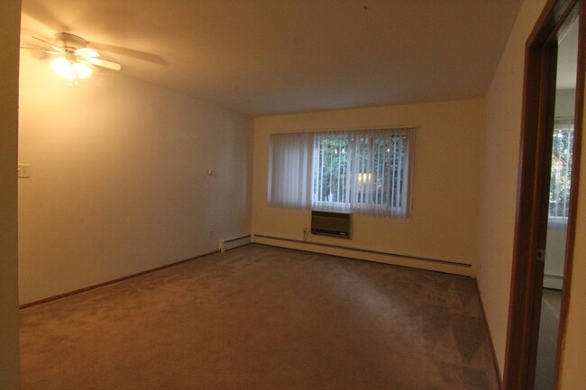 Interior Photo - ZExecutive House