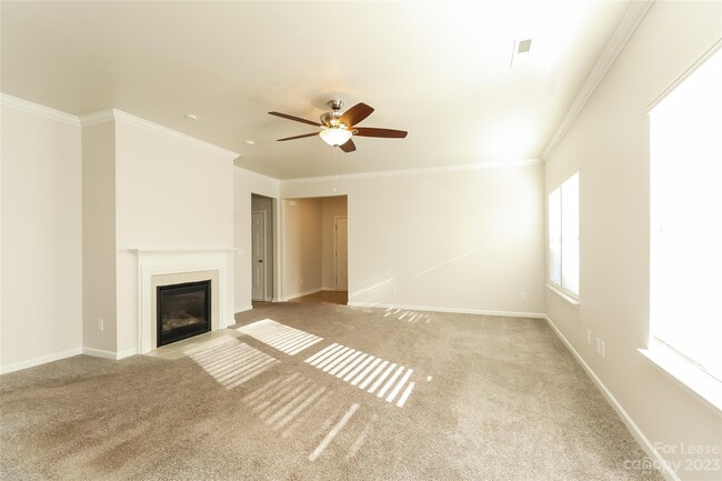 Building Photo - 1161 Rainier Ln